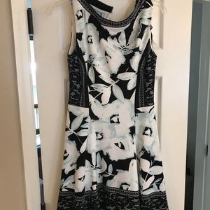 Maggie London Size 6 Dress